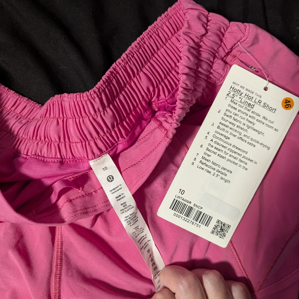 💗 Lululemon Hotty Hot Low-Rise Lined Short 2.5" • SONIC PINK (SNCP) • Size 10 • - Picture 4 of 5